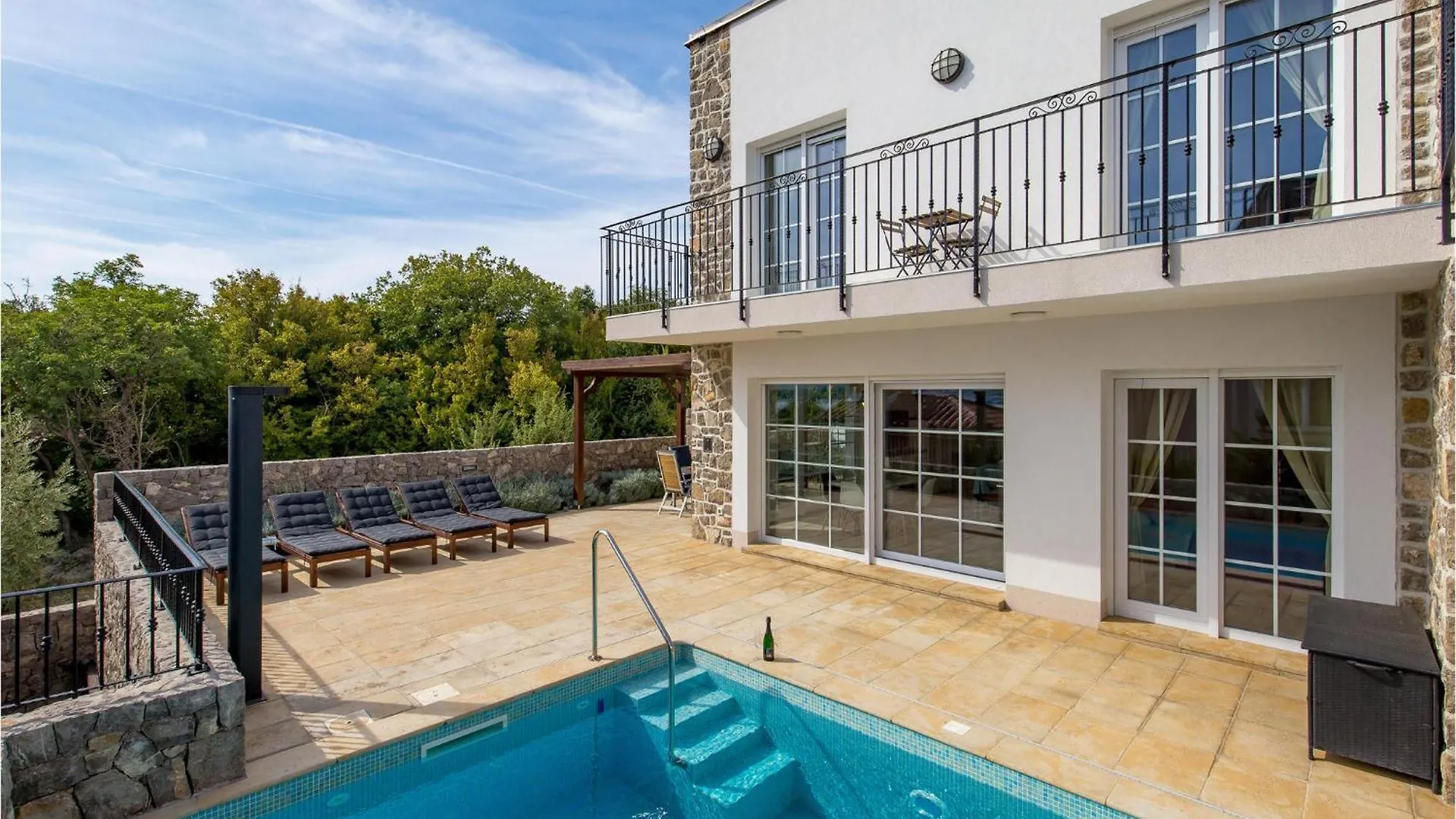 Vakantiehuis 3 Bedroom Stunning Home In Kornić Kroatië