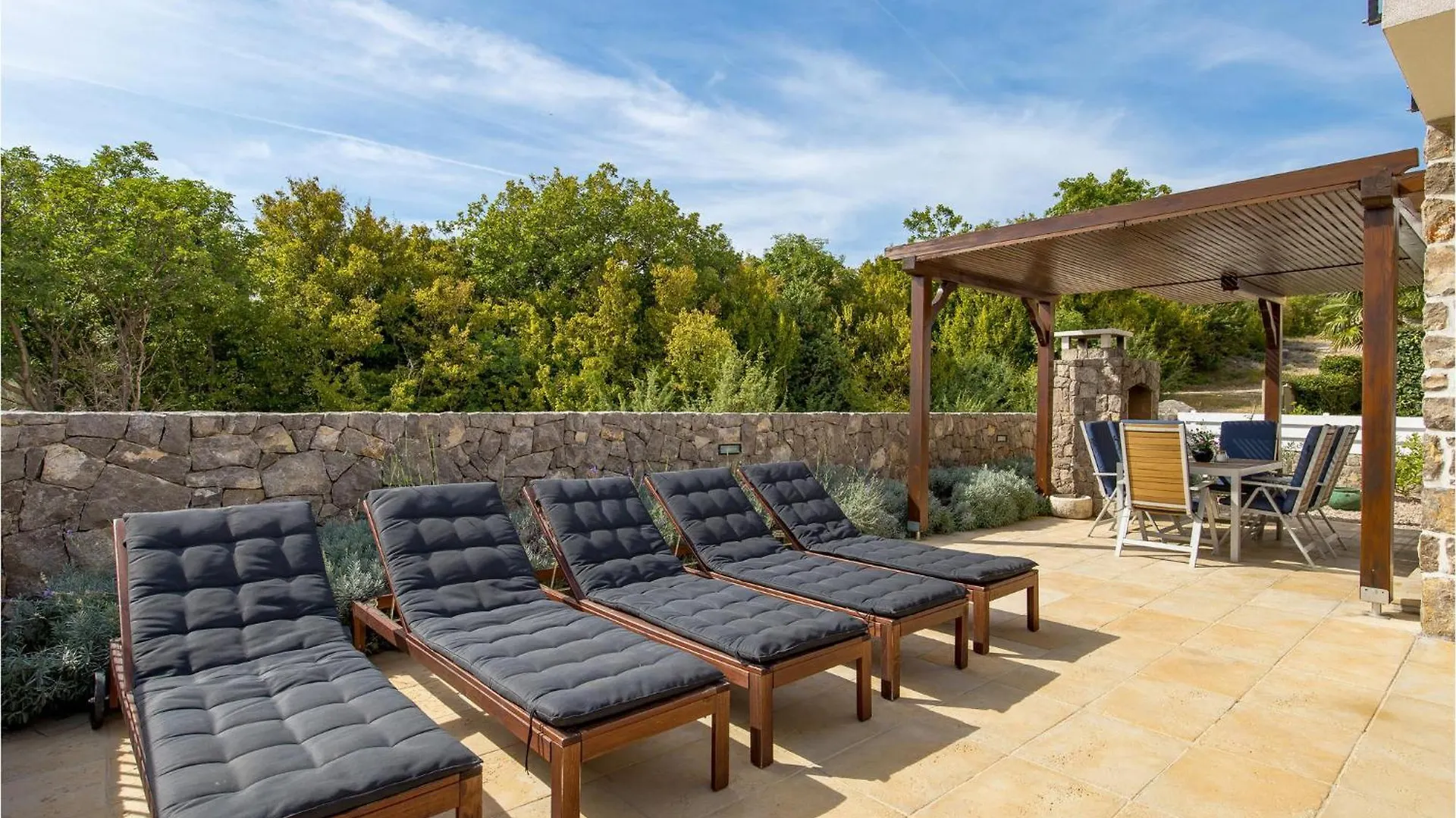 3 Bedroom Stunning Home In Kornić Vakantiehuis
