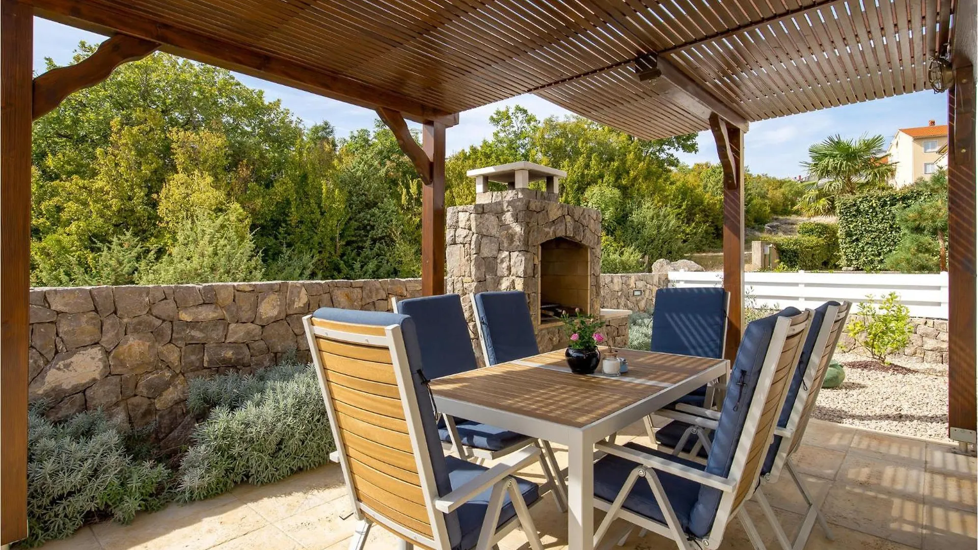 3 Bedroom Stunning Home In Kornić 0*,